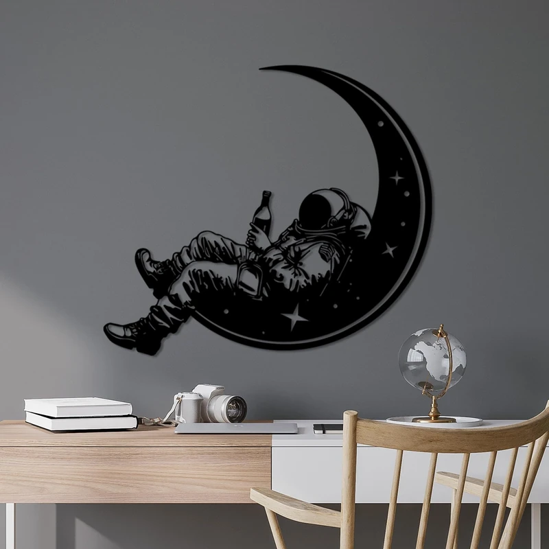 Stylish Black Decorative Metal Wall Accessory, 62 x 71 cm, 100% Metal, 1.5 mm Thickness, Perfect for Modern Home Decor & Art Display