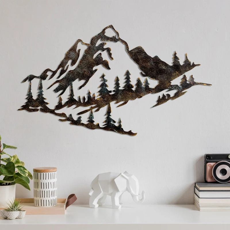 Hand-painted decorative metal wall accessory, 70 cm x 40 cm, 100% metal (1.5 mm), unique art piece for home decor, lightweight and stylish
