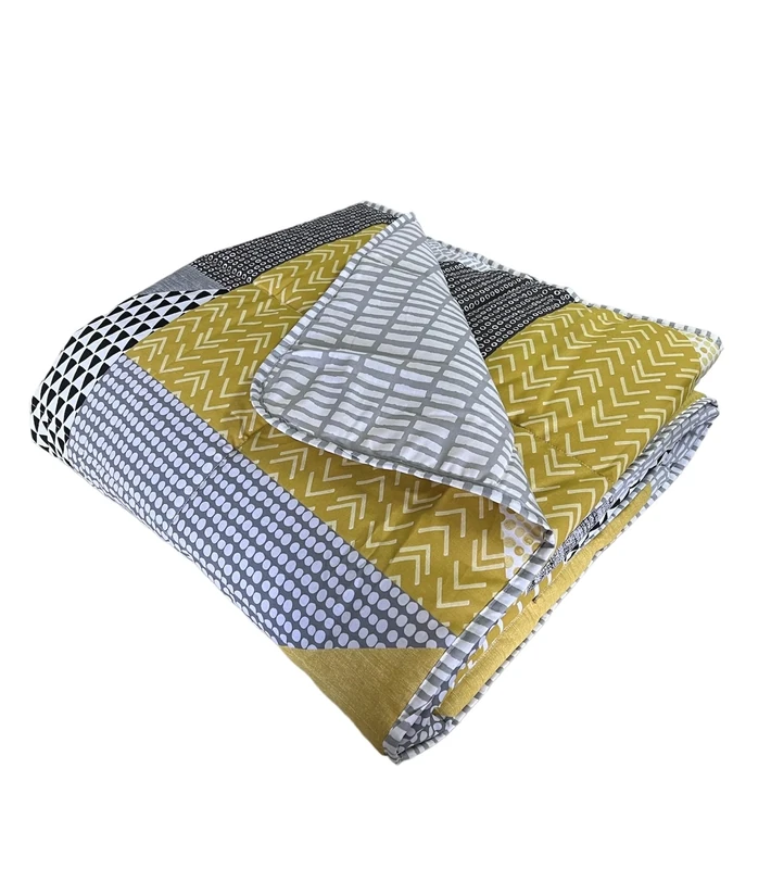 Catherine Lansfield Larsson Geo Quilt 170 x 220 cm Yellow