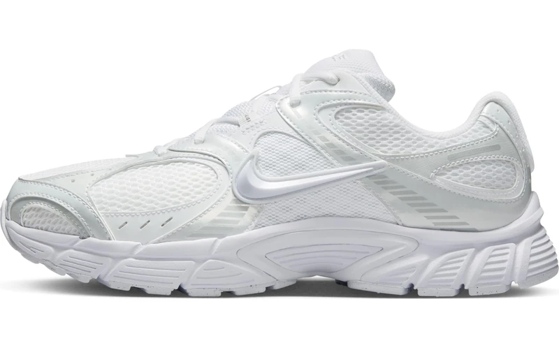 Nike Men's V5 RNR Sneaker, 6 UK