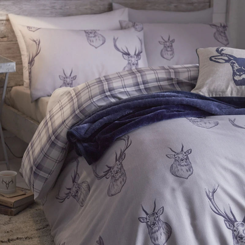Catherine Lansfield Stags Navy Duvet Cover Set 160 x 220 + 50 x 80 cm and Fitted Sheet 90 x 200 cm White