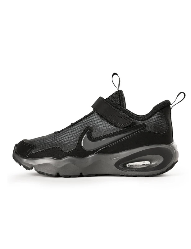 NIKE Air Max Nova Sneaker