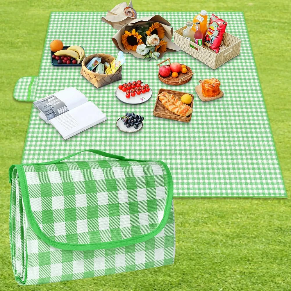 AYBUY Picnic Blanket,Extra Large Tartan Picnic Mat With Carrying Handle Foldable and Portable 200CM X 200CM,Picnic Camping Blanket for Camping, Park, Garden, Beach, Outdoor,Green and White Grid