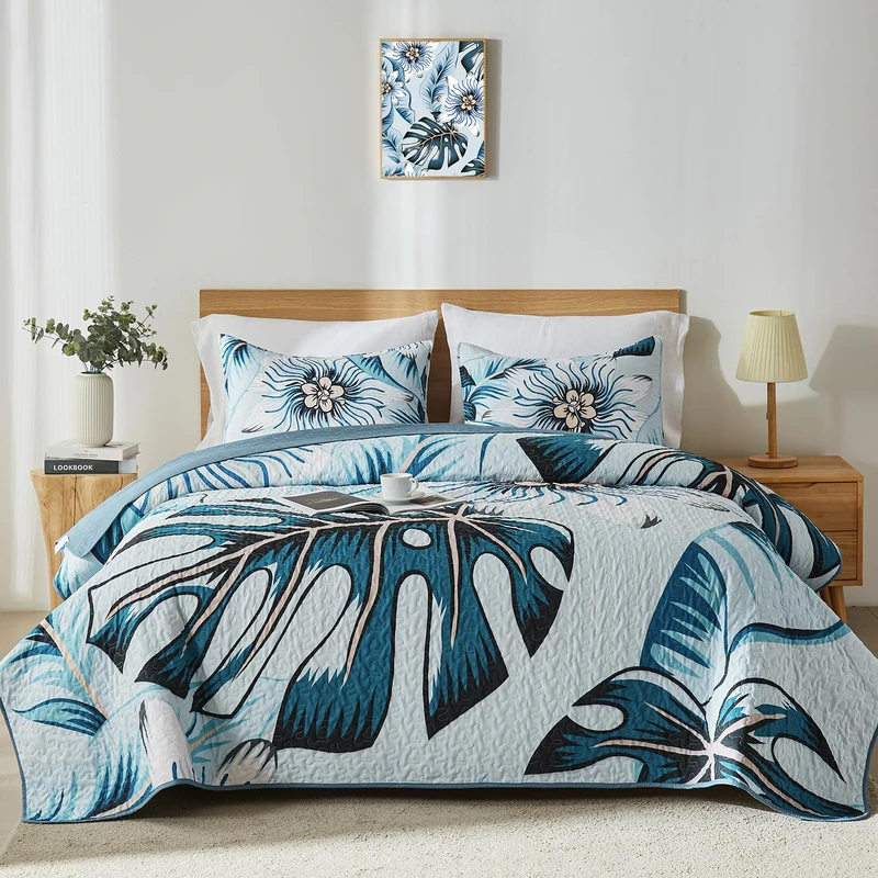 Yogeneg King Quilt Bedding Set,White Green Botanical Pattern Light Blue King/Cal King Quilt Set,3 Piece Lightweight Soft Summer Bedspread Coverlet with 2 PIillow Shams,All Season(Light Blue,110"x96")