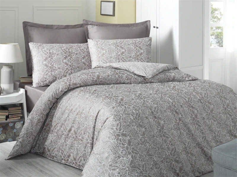 Nuit Des Rêves Luxurious Satin King Quilt Cover Set (200 x 220 cm), 100% Cotton, 210 Thread Count, Brown & White, Machine Washable, Envelope & Button Closure, Elegant Bedding for a Cosy Bedroom