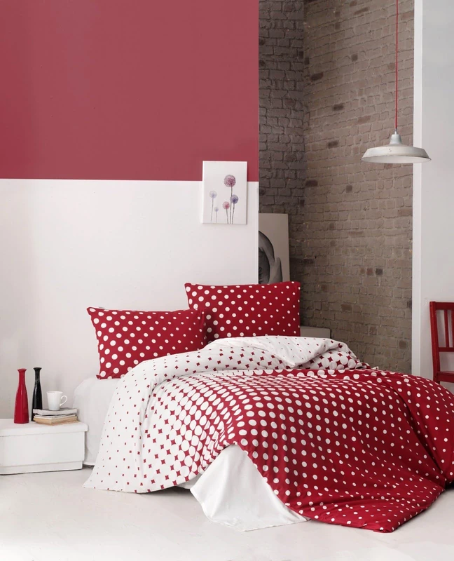 Nuit Des Rêves Premium Ranforce Double Quilt Cover Set (200 x 200 cm), 100% Cotton, Red & White, 2 Pillowcases (80 x 80 cm), Machine Washable, 140 Thread Count, Button Closure - Image 1