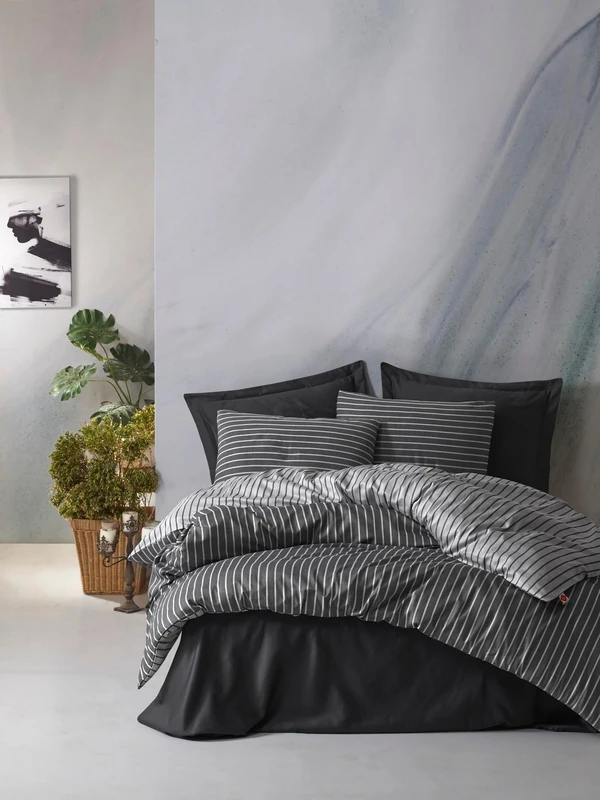 Nuit Des Rêves Bamboo Single Quilt Cover Set (135 x 200 cm), Anthracite & Grey | 60% Cotton Satin, 40% Bamboo | Reactive Printing, Machine Washable, Elegant Design - Image 1