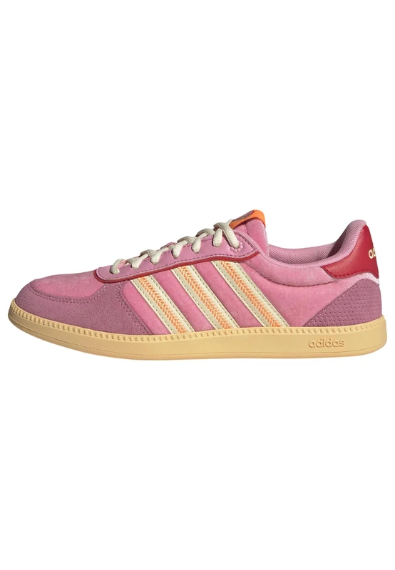 adidas Women's BREAKNET Sleek Shoes, Bliss Pink/Warm Vanilla/Pure Ruby, 5.5 UK