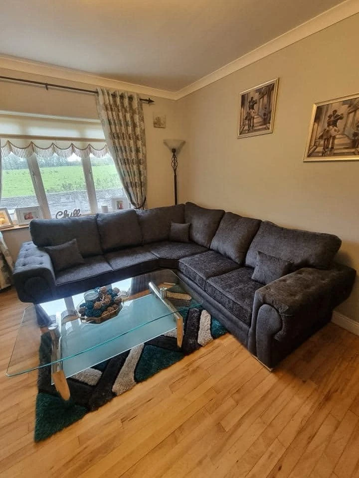 Verona Chesterfield Corner Sofa Range | 2c2 3c2 2c1 and fabrics available | Corner Sofa Living Room UK Upholstered | (5 Seater, 2c2 Corner, Charcoal)