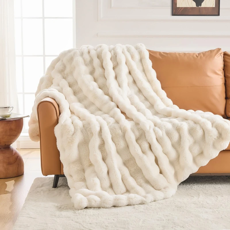 IKALIFE Faux Rabbit Fur Blanket - Warm Thick Fluffy Large Throw, Super Soft Cozy Plush Bubble Blanket For Sofa Bed Couch, Luxury Fuzzy Cosy Throws (150x200cm, Cream)