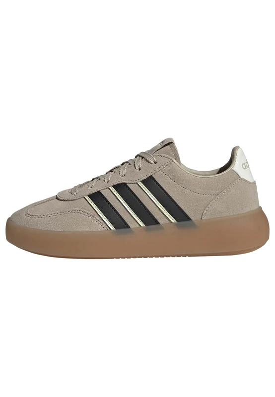 adidas Women's BARREDA Decode Shoes, Wonder Beige/Ice Gold Met./GUM10, 5 UK