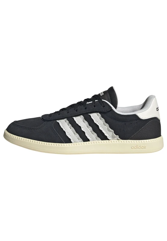 adidas Women's BREAKNET Sleek Shoes, core Black/core White/Warm Vanilla, 6.5 UK