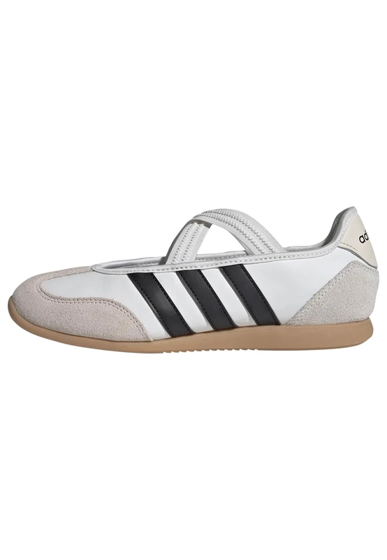 adidas Women's BARREDA Mary Jane Shoes, core White/core Black/Gum 3, 9.5 UK