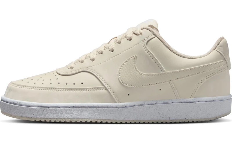 NIKE Court Vision Low Sneaker White