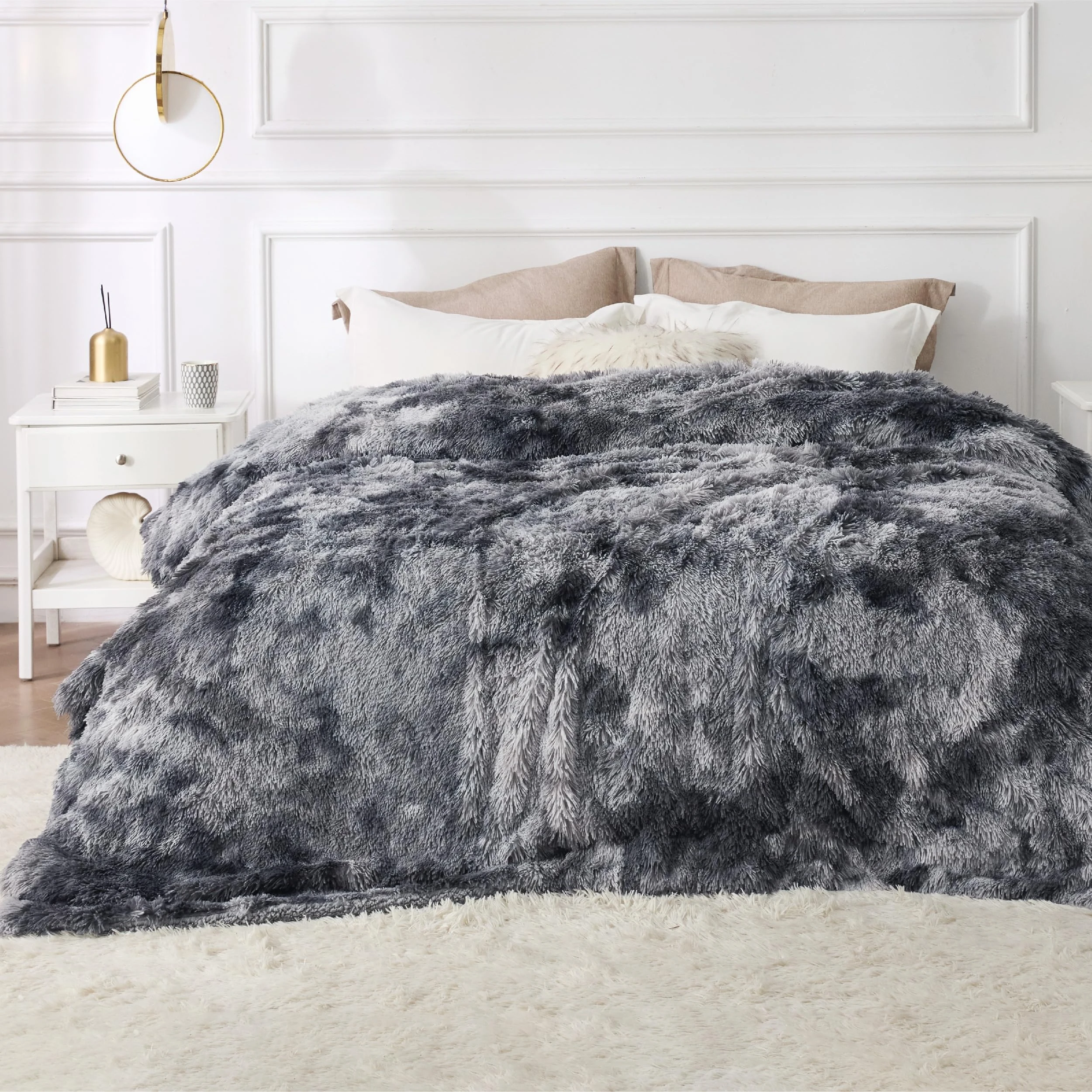 Bedsure Fluffy Sherpa Fleece Blanket - Soft Plush Faux Fur Blanket for Couch, Bed, Sofa, Queen Size Cozy and Warm Furry Shaggy Decorative Throw Gifts for Adults, Tie Dye Grey, 220x240 cm
