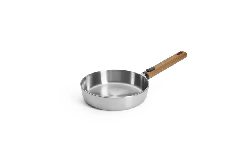 Woll Logic Steel Flat Pan Inductive Diameter 20 cm Height 4.5 cm with Removable Sustainable Wooden Handle Suitable for All Types of Cookers PFAS-Free