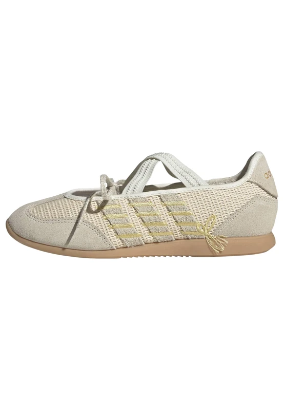 adidas Women's BARREDA Mary Jane Shoes, Non-Dyed/Matte Gold/Crystal Linen, 9 UK