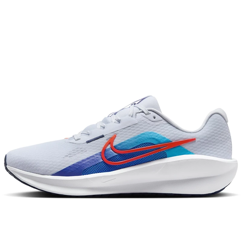 Nike Men's Downshifter 13 Shoes, Football Grey Bright Crimson Deep Night, 9 UK - Image 1