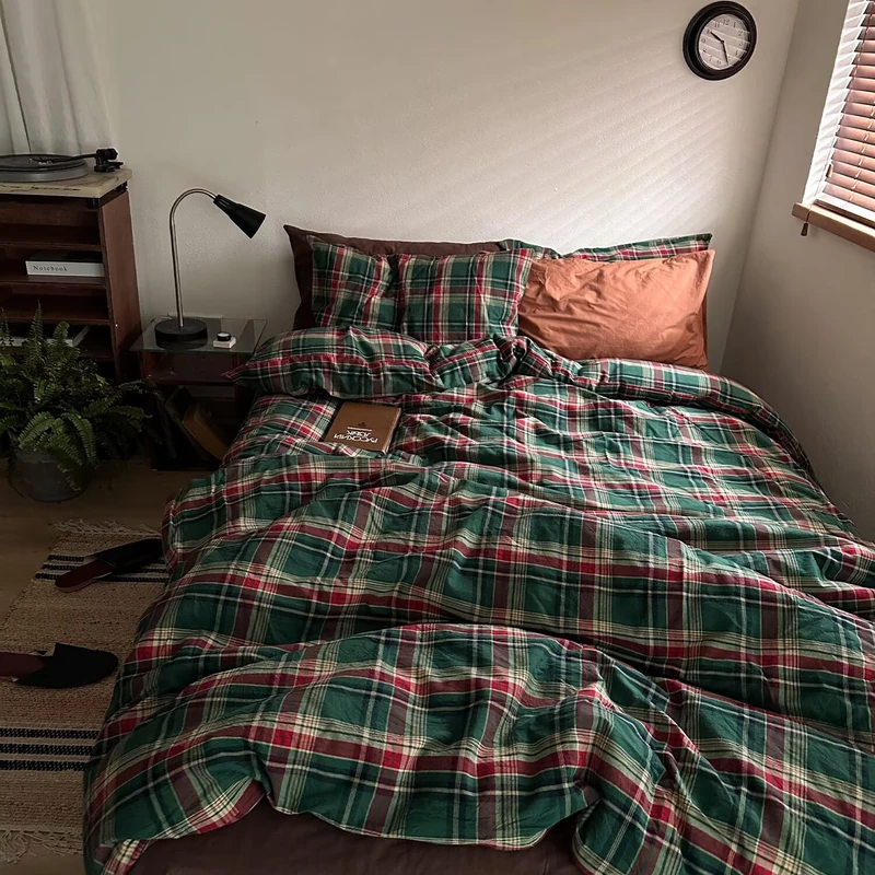 MKXI Vintage Buffalo Plaid Duvet Cover Set 3-Piece | 100% Washed Cotton Reversible Bedding Green/Red Checkered King Size with Zipper & Corner Ties Farmhouse & Shabby Chic Design