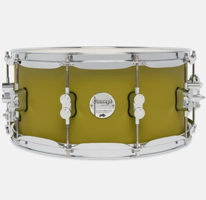 Pacific Drums Concept Maple Snare Drum, 14" x 6.5", Satin Olive