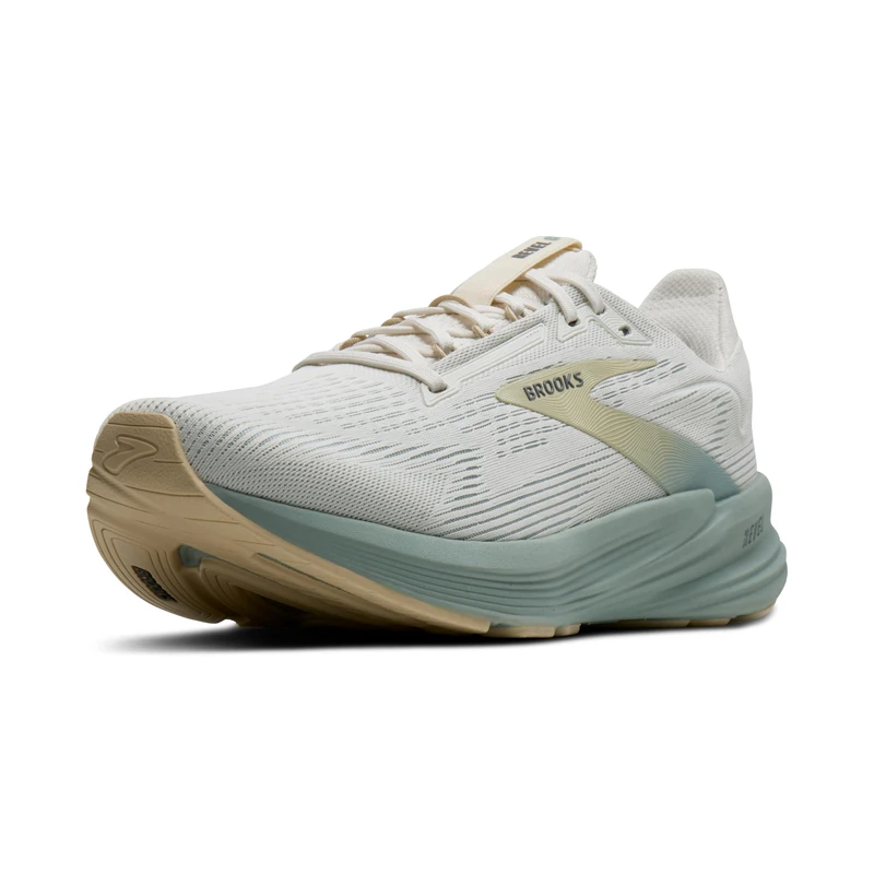 Brooks Revel 8 Sneaker - Image 1