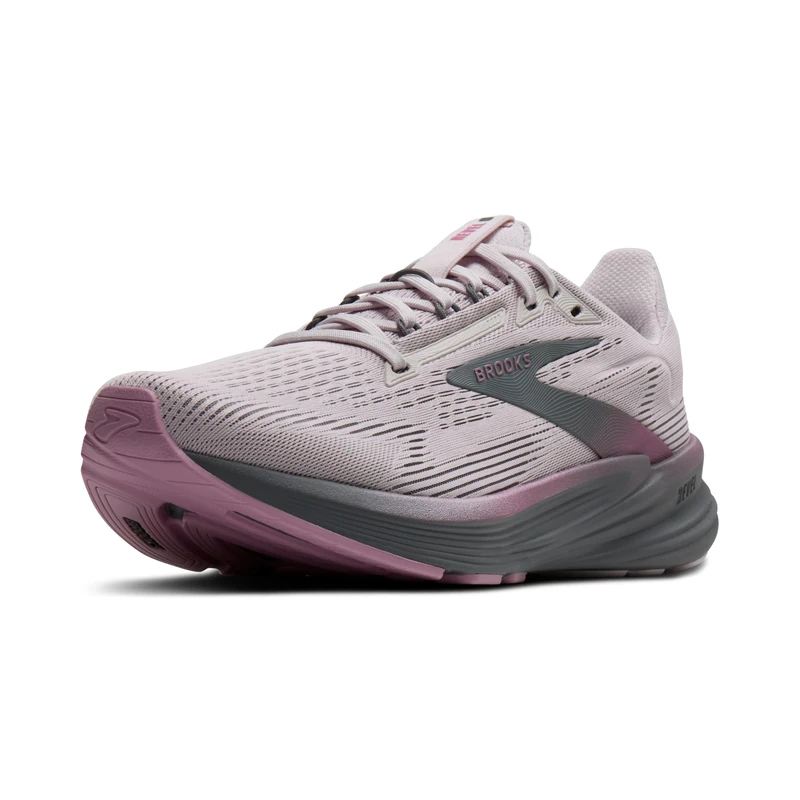 Brooks Revel 8 Sneaker - Image 1