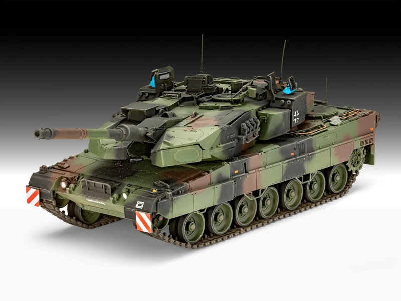 Revell 63360 Model Set Leopard 2A7A1 1:35 Scale Unbuilt/Unpainted Plastic Model Kit with Accessories