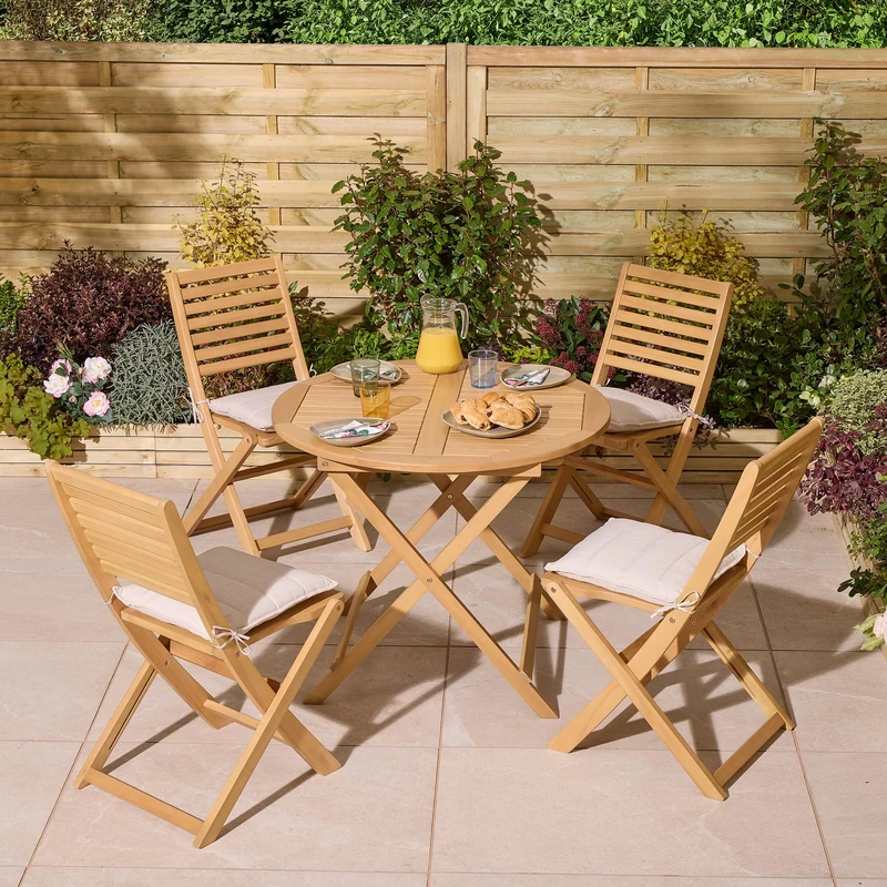 Rowlinson Ashdown Folding 4 Seat Dining Set with Cushions
