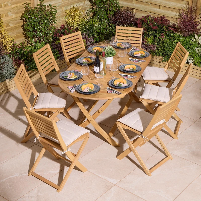 Rowlinson Ashdown Folding 8 Seat Oval Dining Set with Cushions
