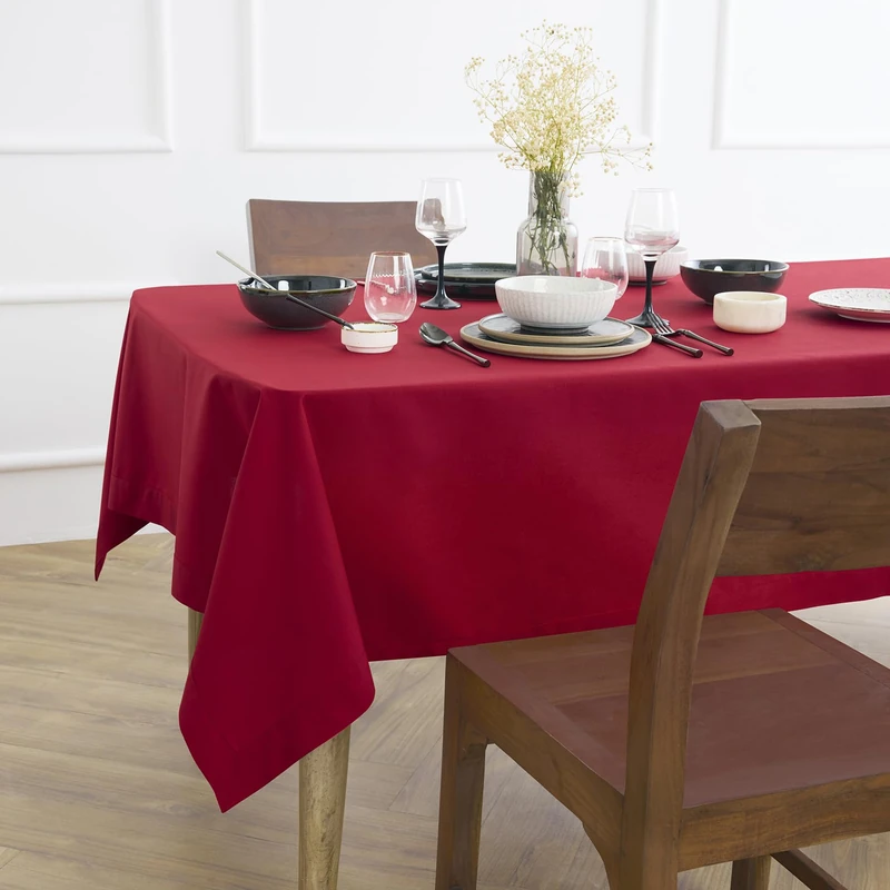 Solino Home Cotton Linen Tablecloth 60 x 84 Inch - Dru Scarlet Red Table Cloth for Rectangle Tables - Machine Washable Tablecloth for Christmas, New Year