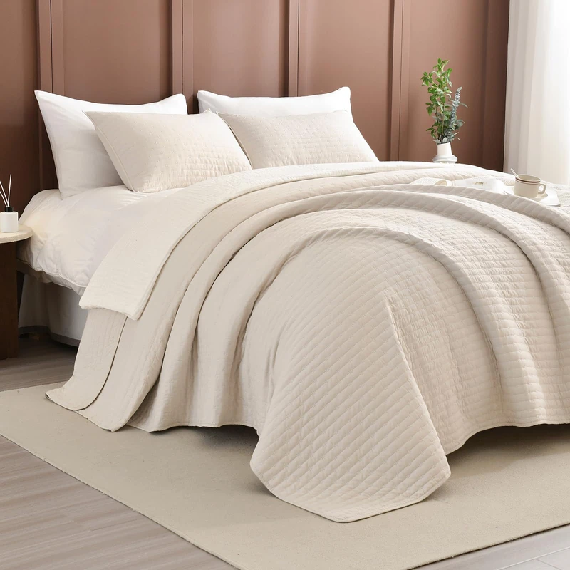 Masaca Oversized King Bedspread 118x106,3 Piece Wheat Lightweight Oversized California King Quilt Ultra Soft Microfiber Coverlet Bedding Set for All Season