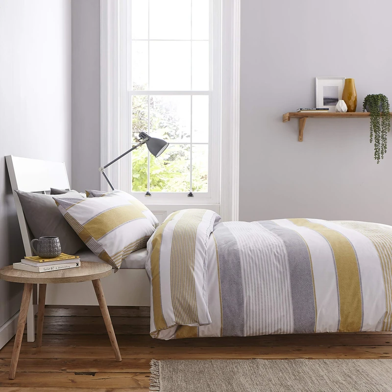 Catherine Lansfield Newquay Stripe Duvet Cover 135 x 200 + 80 x 80 + 1 Pillowcase 80 x 80 cm White