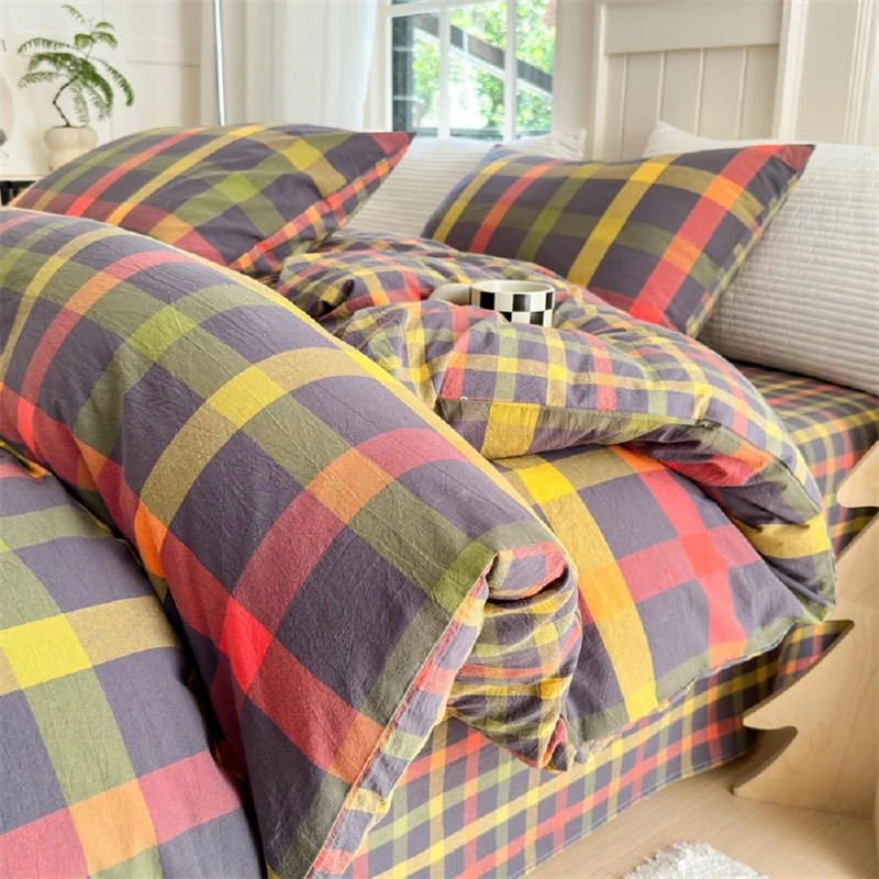 LifeTB Multicolor Plaid Queen Comforter Set Modern Style Checkered Pattern Comforter Buffalo Plaid Gingham Bedding Comforter Set for All Seasons Farmhouse Grid Bed Comforter with 2 Pillowcases