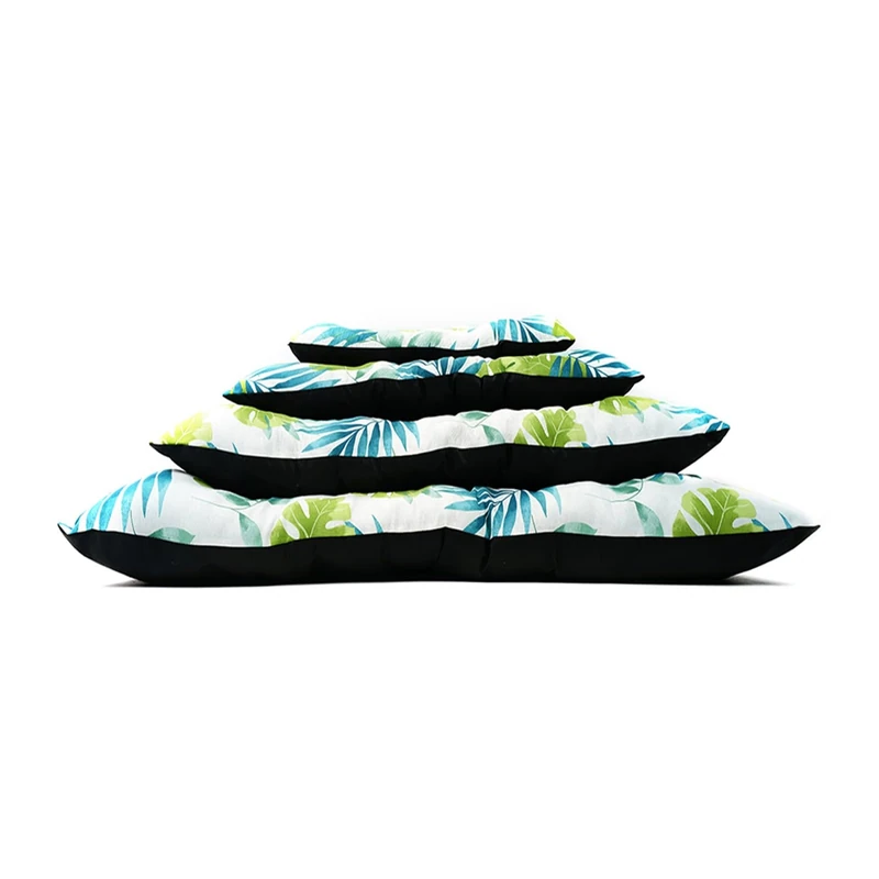 Patapalooza Printed Pet Bed, 4 Piece Set, Includes Cushions, Cover and Blanket, Ideal for Rest and Animal Comfort.