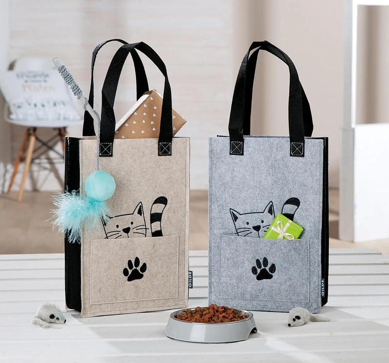 Pack of 8 Gift Bags, Felt, Beige, Light Gray, PU 8, 2 Assorted, L. 8cm, W. 20cm, H. 30cm - Image 1