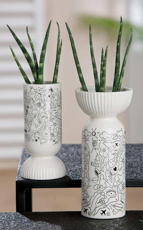 Pack of 4 Vase, Single-Line Design, Porcelain, White, PU 4, H. 20 cm, D. 9 cm