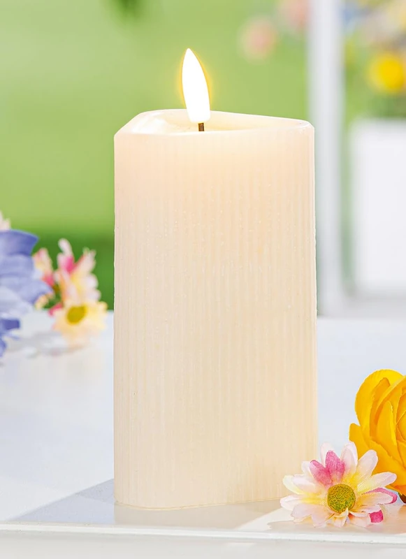 AlexandreHouse Pack of 4 Pillar Candles (LED), Triangle, Wax, Cream, PU 4, L. 7 cm, W. 7 cm, H. 13 cm