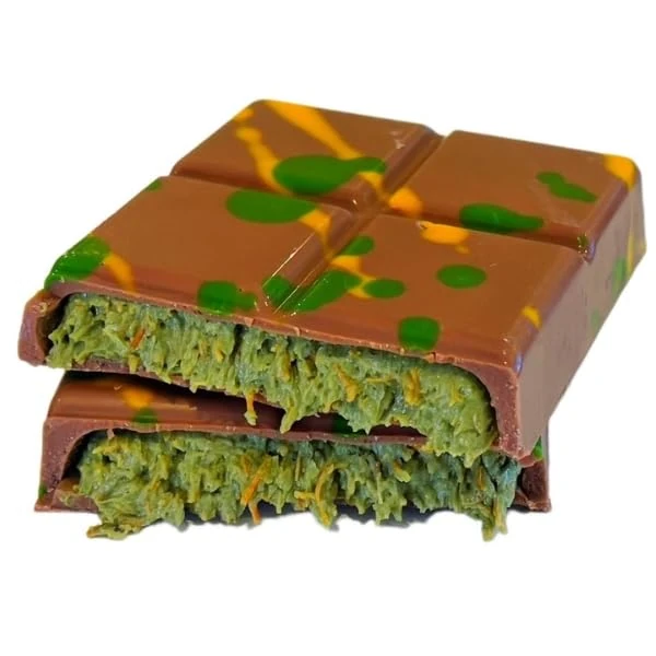 Dubai Chocolate Bar Pistachio Kunafa, Authentic UAE Import, Viral Milk Chocolate with Kadayif Kataifi, Gourmet Gift Snack (100g)