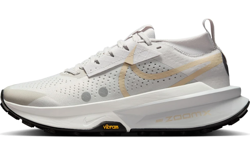 NIKE Zegama 2 VAST Grey/SANDDRIFT-Summit White-Black 4.5 UK