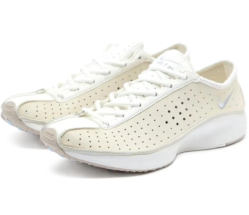 Nike W Air Superfly, Women's Trainer, 38 EU, Coconut Milk Metallic Silver Sail, 4.5 UK