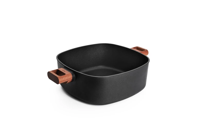 Woll Eco Logic QXR Square Casserole Dish with 2 Wooden Side Handles - Inductive - 28 cm x 28 cm, 11 cm High - Suitable for All Hob Types, PFAS-Free, Non-Stick Coating, Cast Aluminium, Oven Safe