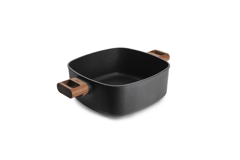 Woll Eco Logic QXR Square Casserole Dish with 2 Wooden Side Handles - Inductive - 24 cm x 24 cm, 10 cm High - Suitable for All Hob Types, PFAS-Free, Non-Stick Coating, Cast Aluminium, Oven Safe