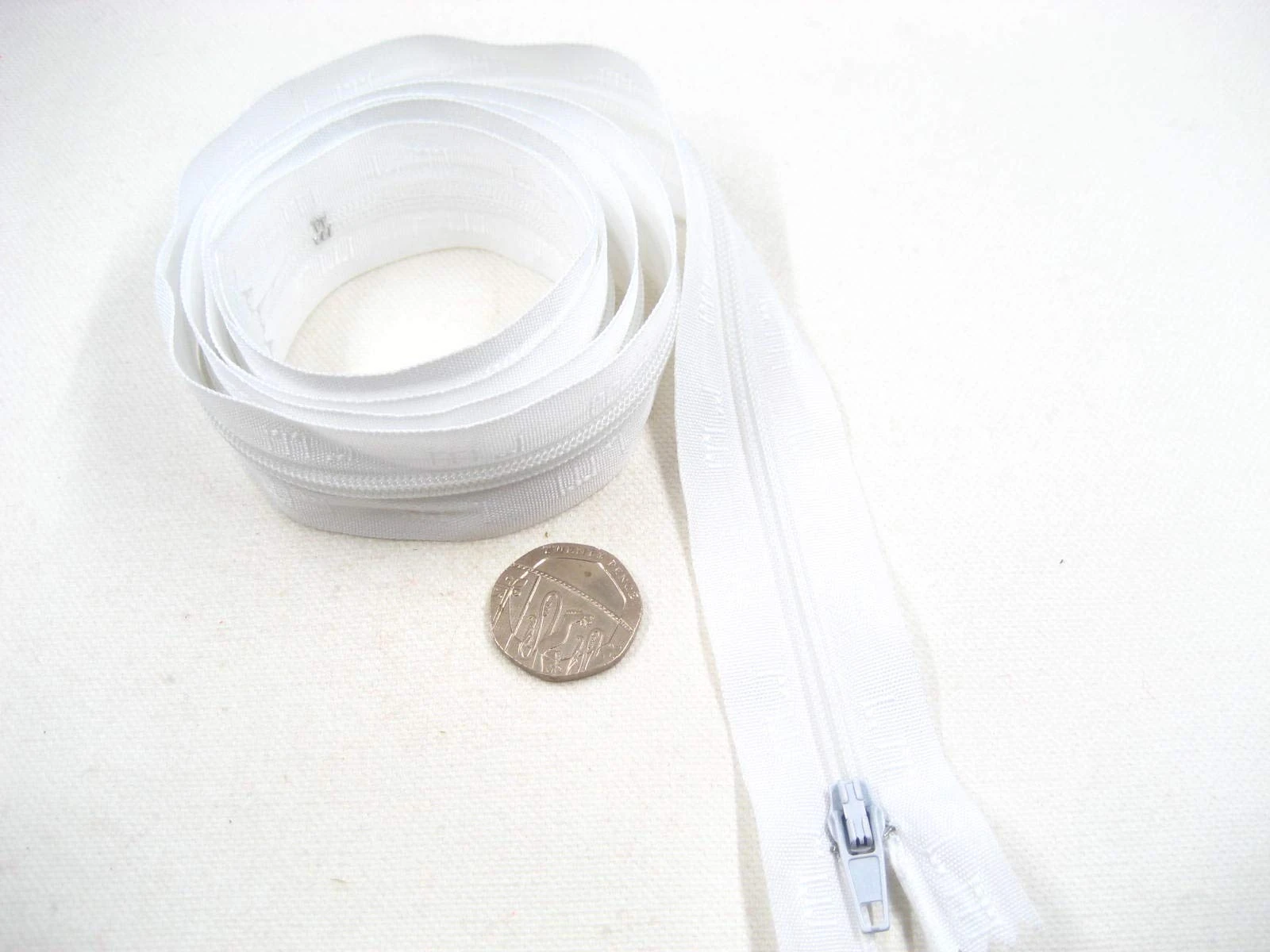 2 of Extra Long White 117cm Nylon Closed Zip Clothes Bedding Bean Bag Zip