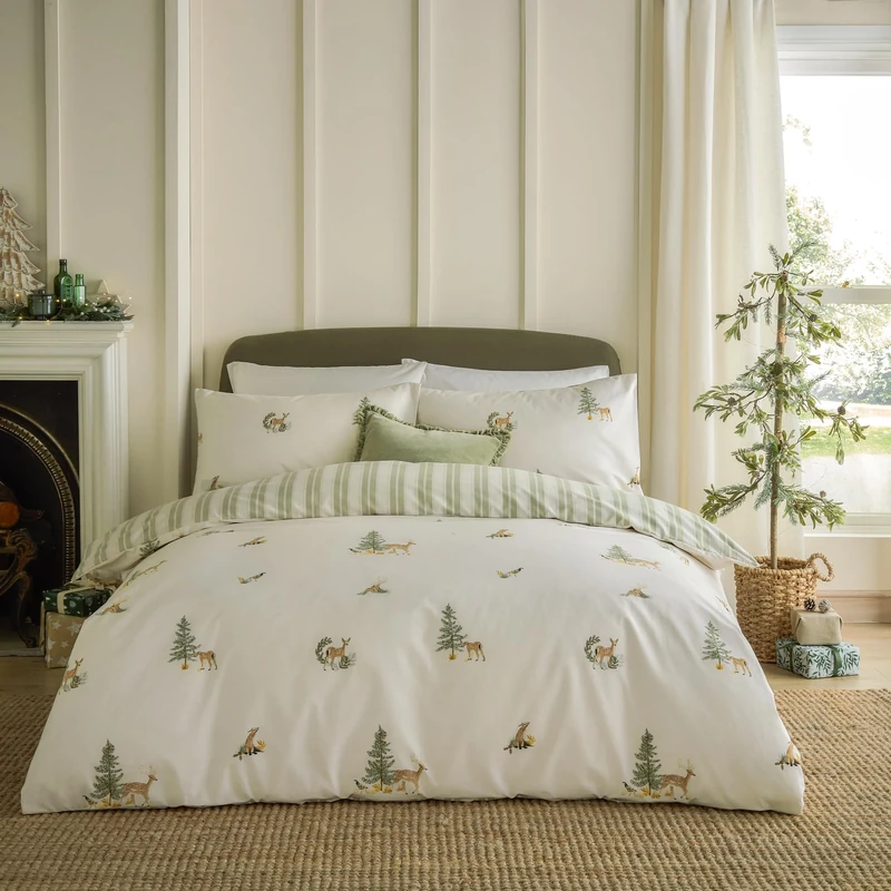 furn. Wylder Charlecote Duvet Cover Set – Reversible Soft Cotton Cosy Festive Bedding (Green/Natural - King)