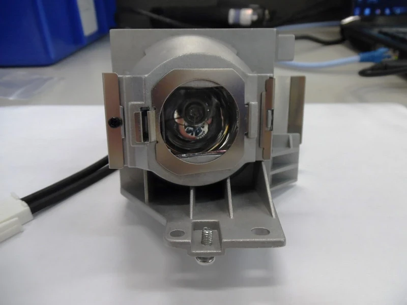 Diamond Lamps for BENQ HT2050:HT2150ST:HT3050:W1110:W1210ST:W2000 Projector