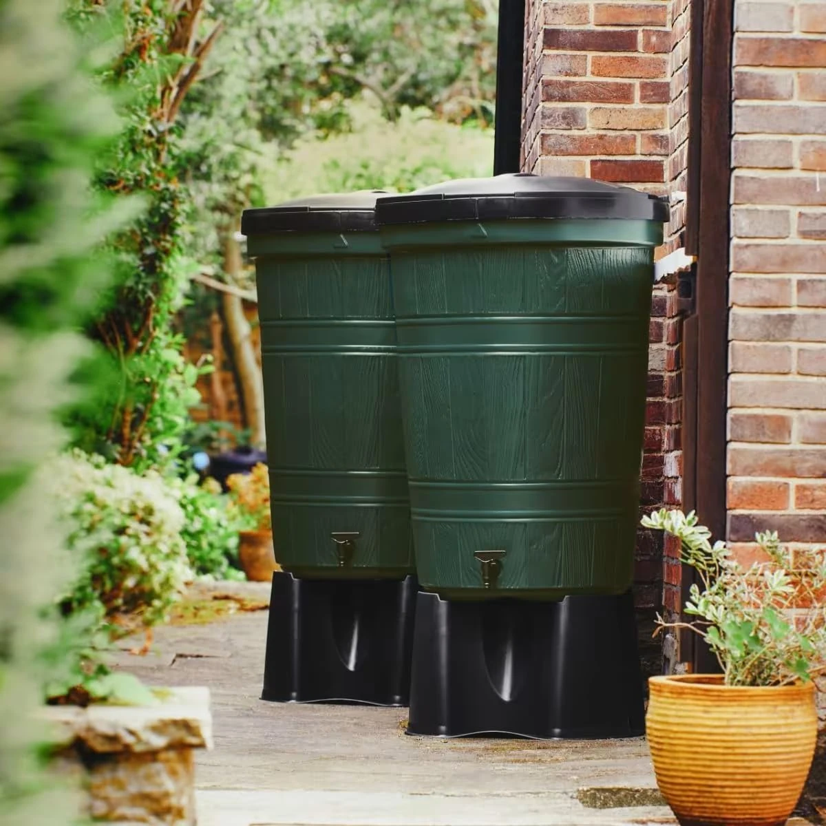 Double 200L Water Butt Kit – Complete Rainwater Set with Stands, Diverter, Windproof Lids, Hose-Connector Taps and Linking Kit + FREE 500ml Water Butts Direct Water Butt Treatment UK MANUFACTURED