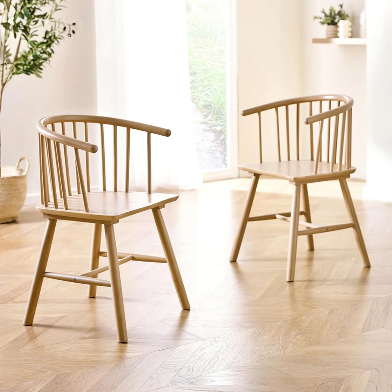 Julian Bowen Kaito Dining Chairs Set of 2, Scandi Beech Oak Effect Kitchen Chair with Curved Spindle Back, Kitchen Seat with Backrest for Dining Room - H 85 x D 58cm