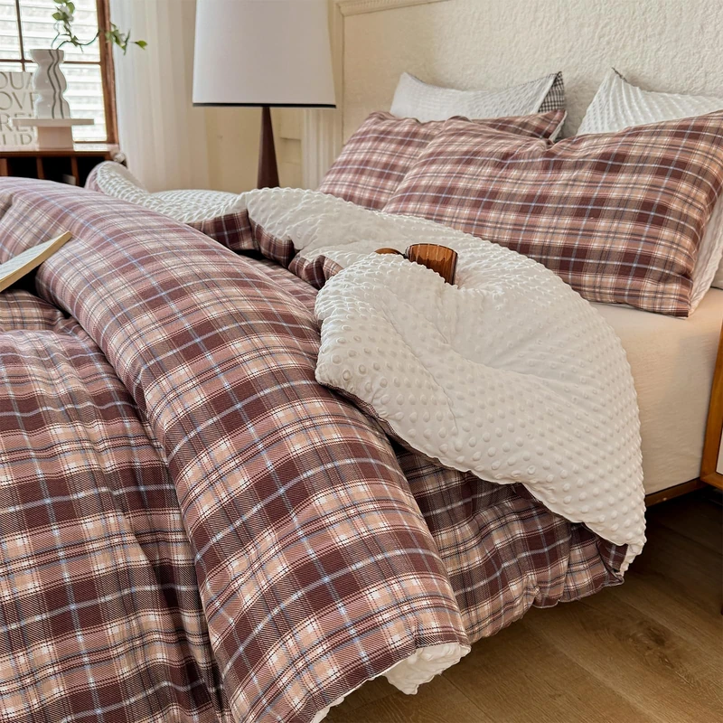 tohrisa Boho Comforter Set Twin Size - 2 Pieces Lightweight Checkered Bedding Sets (1 Soft Fluffy Grid Comforter & 1 Pillowcase) - All Seasons Cozy Modern Plaid Bed Set(68"x90" Khaki Brown)