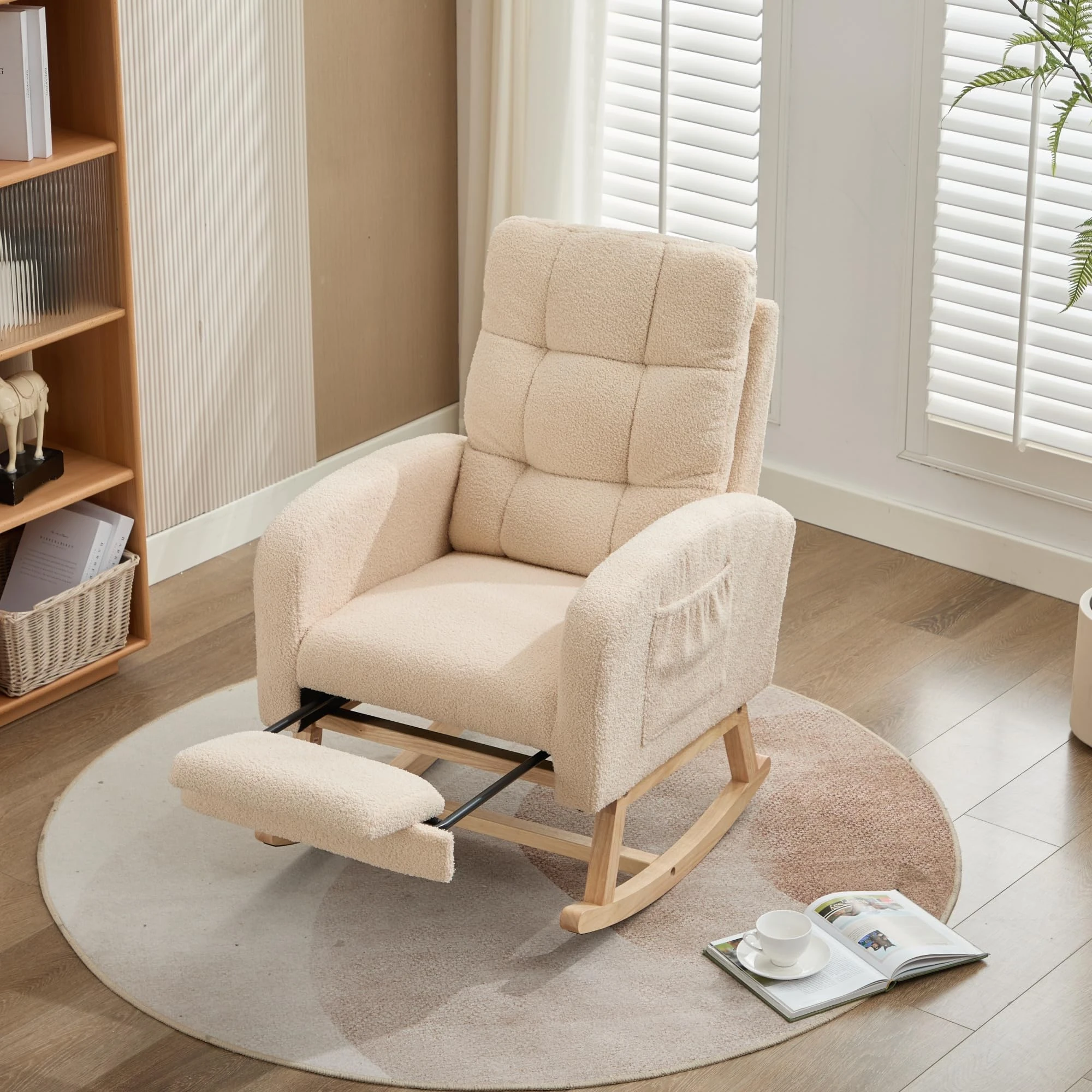 ModernLuxe Rocking Chair with Adjustable Footrest, Teddy Fabric Lounge Chair with Solid Wooden Legs, High Backrest & Side Pockets – in Beige