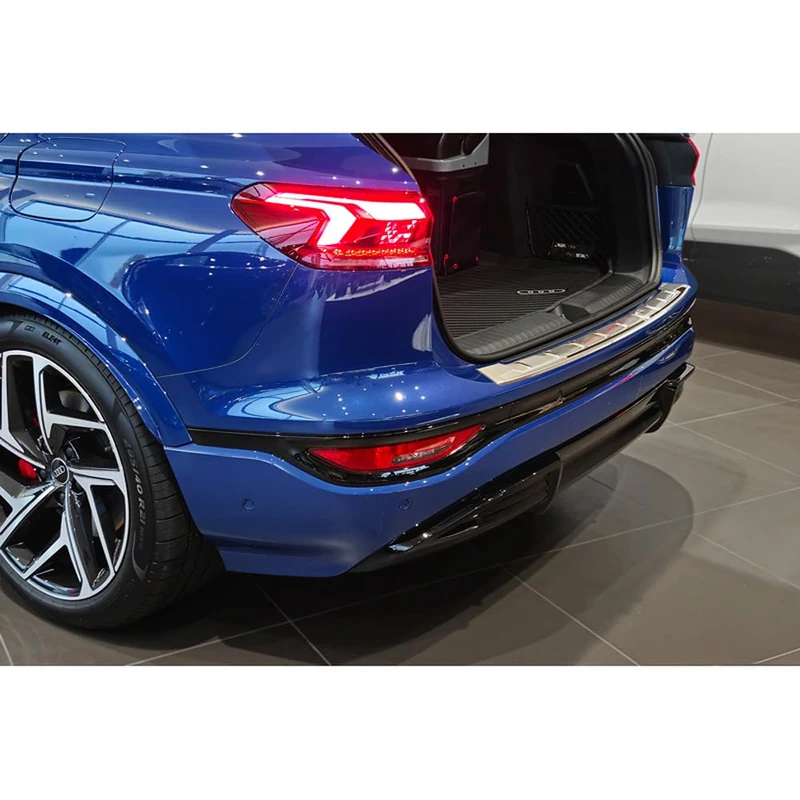 Avisa Stainless Steel Rear bumper protector compatible with Audi Q6 e-tron (GFB) 2024- 'Shadow Premium'